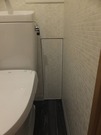 広々とした浴槽と壁のアクセントで、癒しの空間に。 世田谷区A様邸 広々とした浴槽と壁のアクセントで、癒しの空間に。 世田谷区A様邸